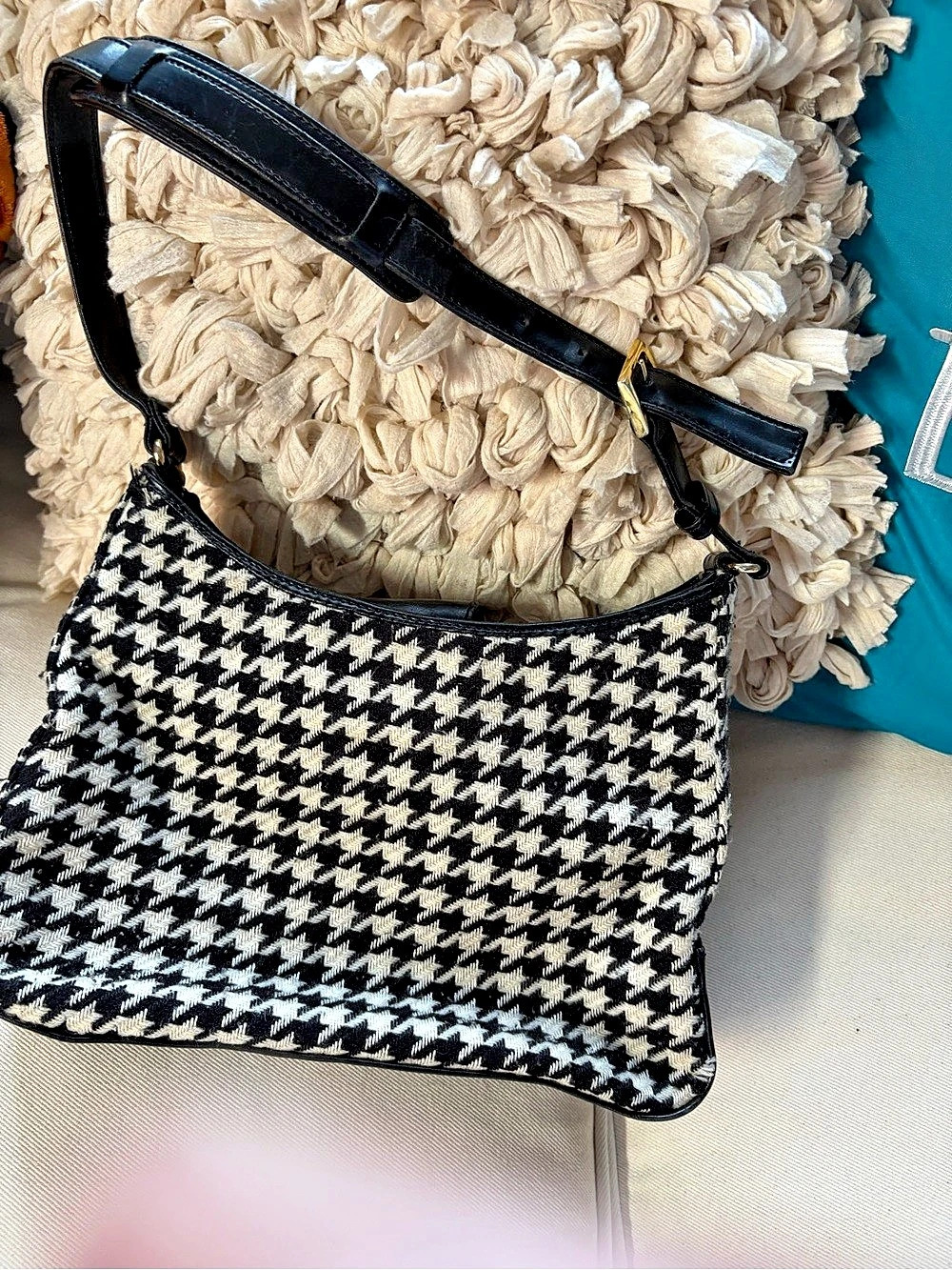 Houndstooth Shoulder Bag in Black & White